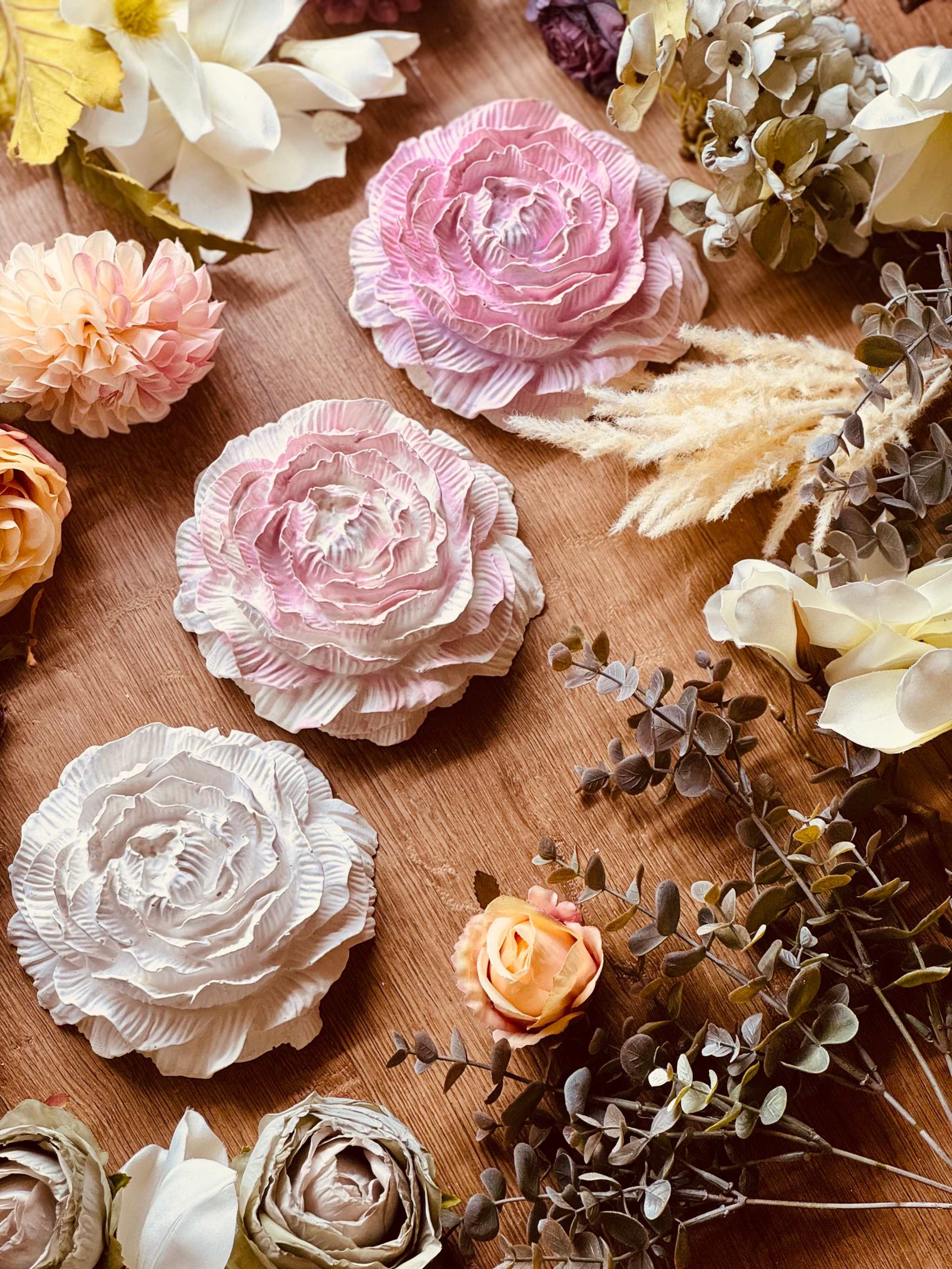 Gießkeramik Deko Blumen Pfingsrosen in XXL Größe