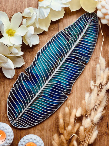 Resin tray in turquoise with silver details in leaf design