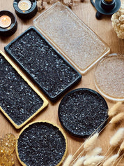 Tablett Set aus Resin mit druzy Oberfläche, handgemachte rechteckige und runde Tabletts als dekoratives Unikat