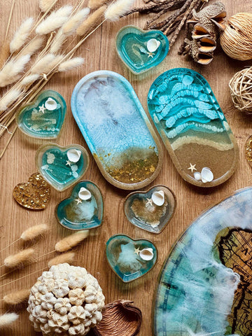 Schmuckschalen aus Resin in Blau mit Muscheln
