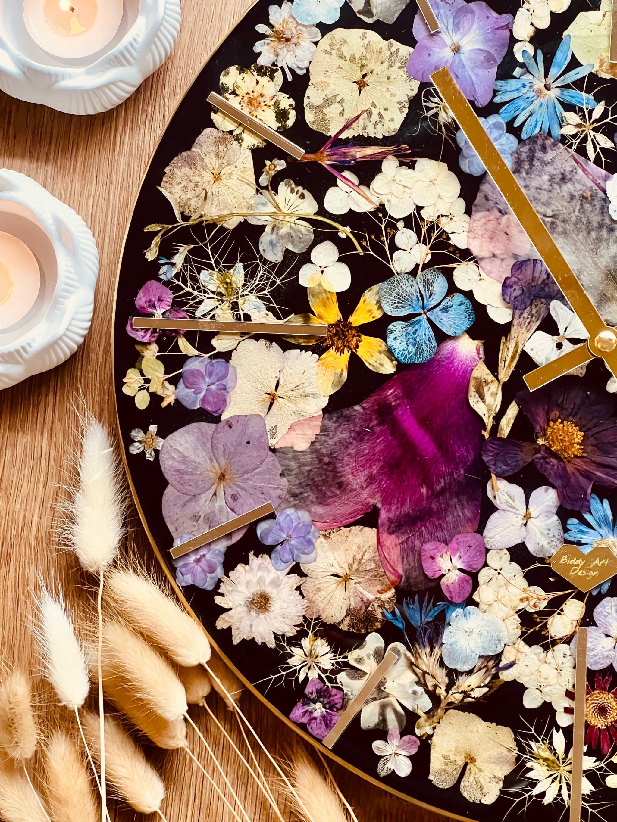 Resin Uhr mit getrockneten bunten Blumen und Hortensien handgefertigt, 35cm Durchmesser