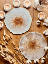 Round trays made of resin individually according to your wishes