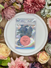 Zarte getrocknete Blumen – filigrane Hortensien, schonend gepresst und perfekt für individuelle Bastelarbeiten, Geschenkverpackungen oder Grußkarten.