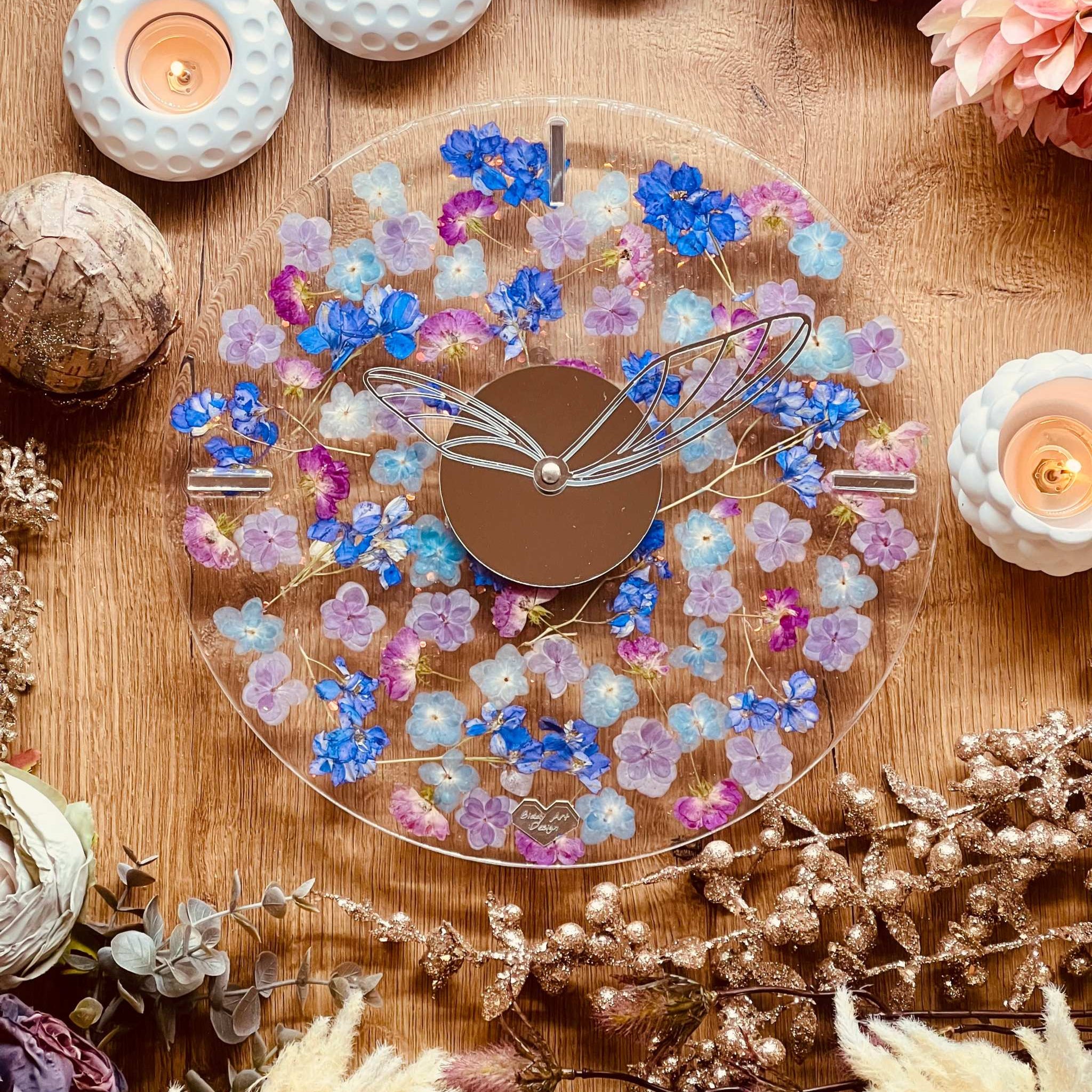 Resin Uhr mit getrockneten Blumen und Glitzer