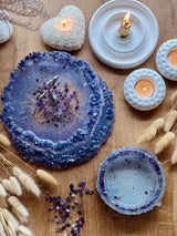 Deko Set mit Epoxidharz Etagere und Schale mit glitzernder Diamant Oberfläche und echten Amethysten