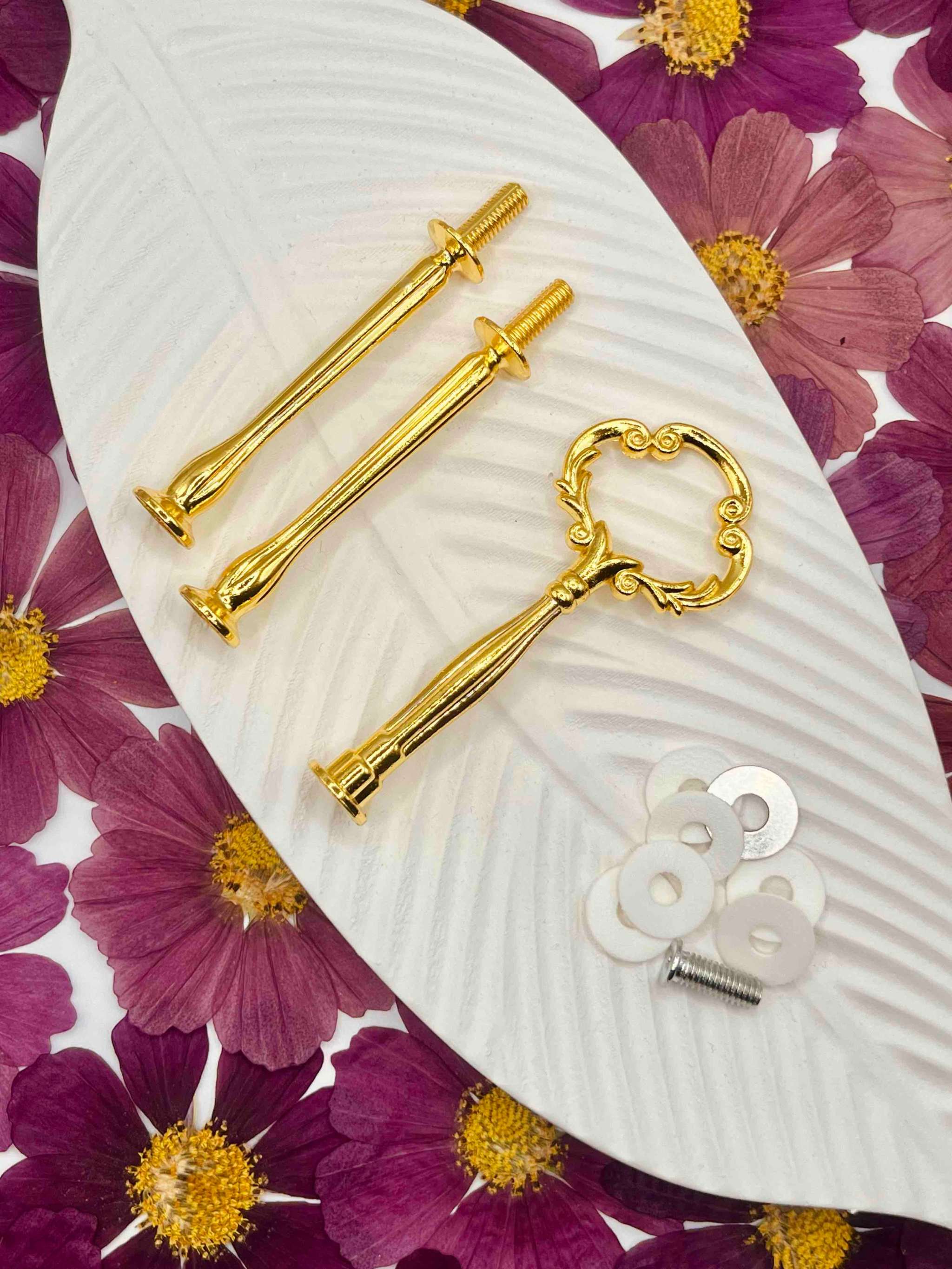 Edle Mini Etagerenstange in Gold für Resin- oder Porzellan-Etageren