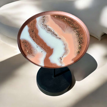 Epoxy resin coffee table in black with copper, diameter 36cm