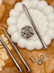 Etagerenstange “Rose” in glänzendem Silber, stilvoll und stabil