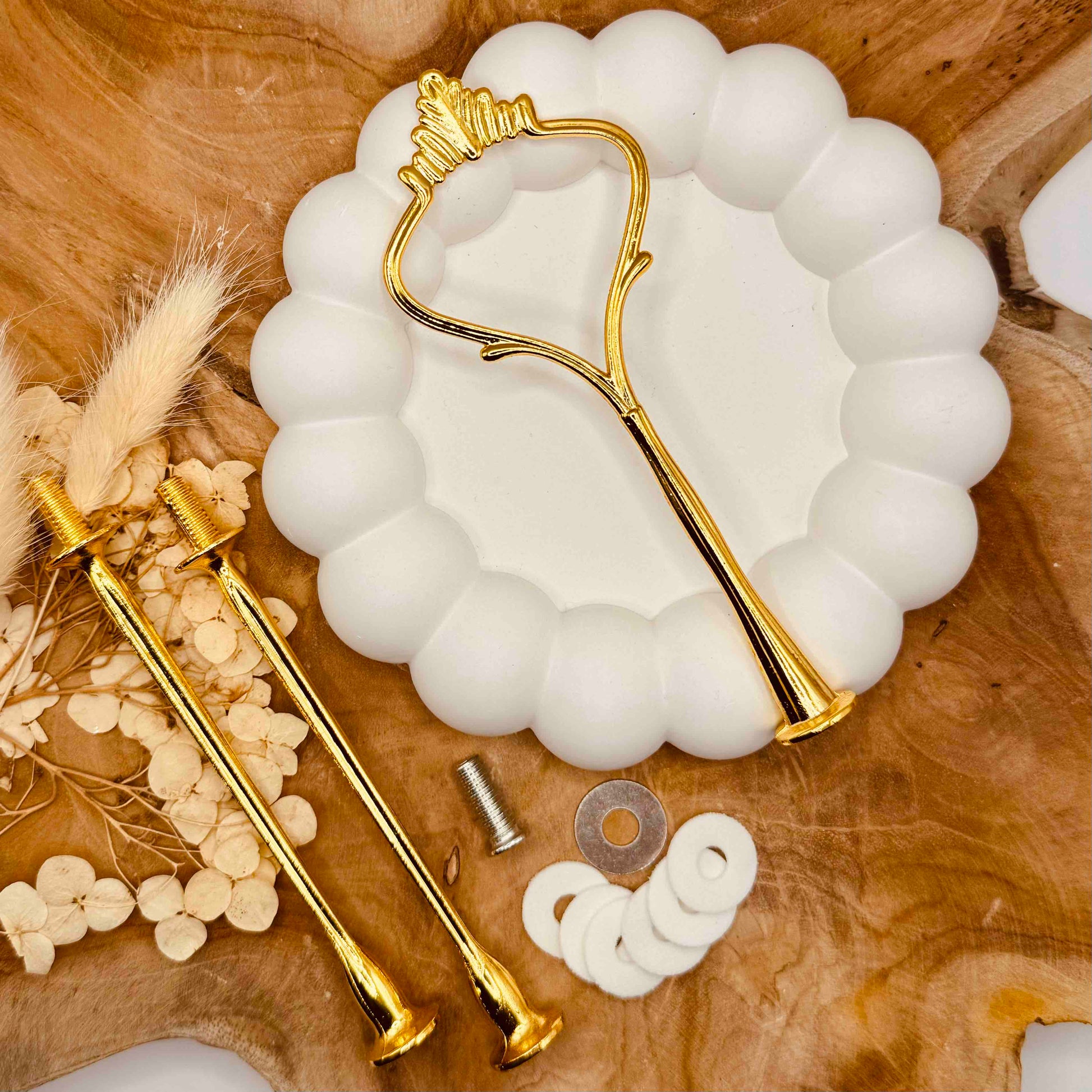 Goldene Etagerenstange “Crown” mit klassischem Kronen-Design, 33 cm hoch