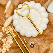 Goldene Etagerenstange “Heart” mit herzförmigem Design, 33 cm hoch