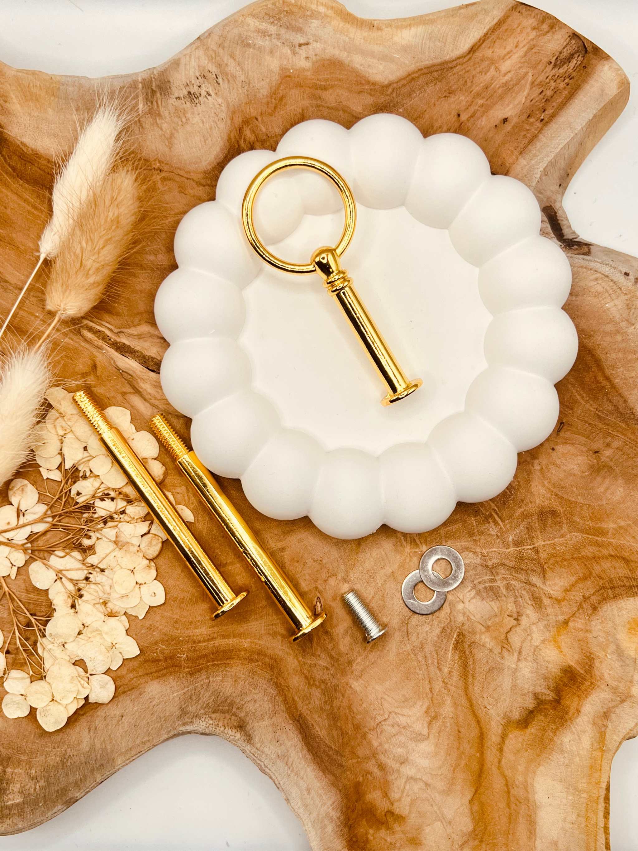 Hochwertige Etagerenstange in Gold mit rundem Endstück