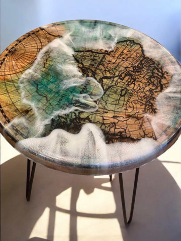 Epoxidharz Couchtisch mit Mangoholz & Wellenoptik – 40cm Durchmesser