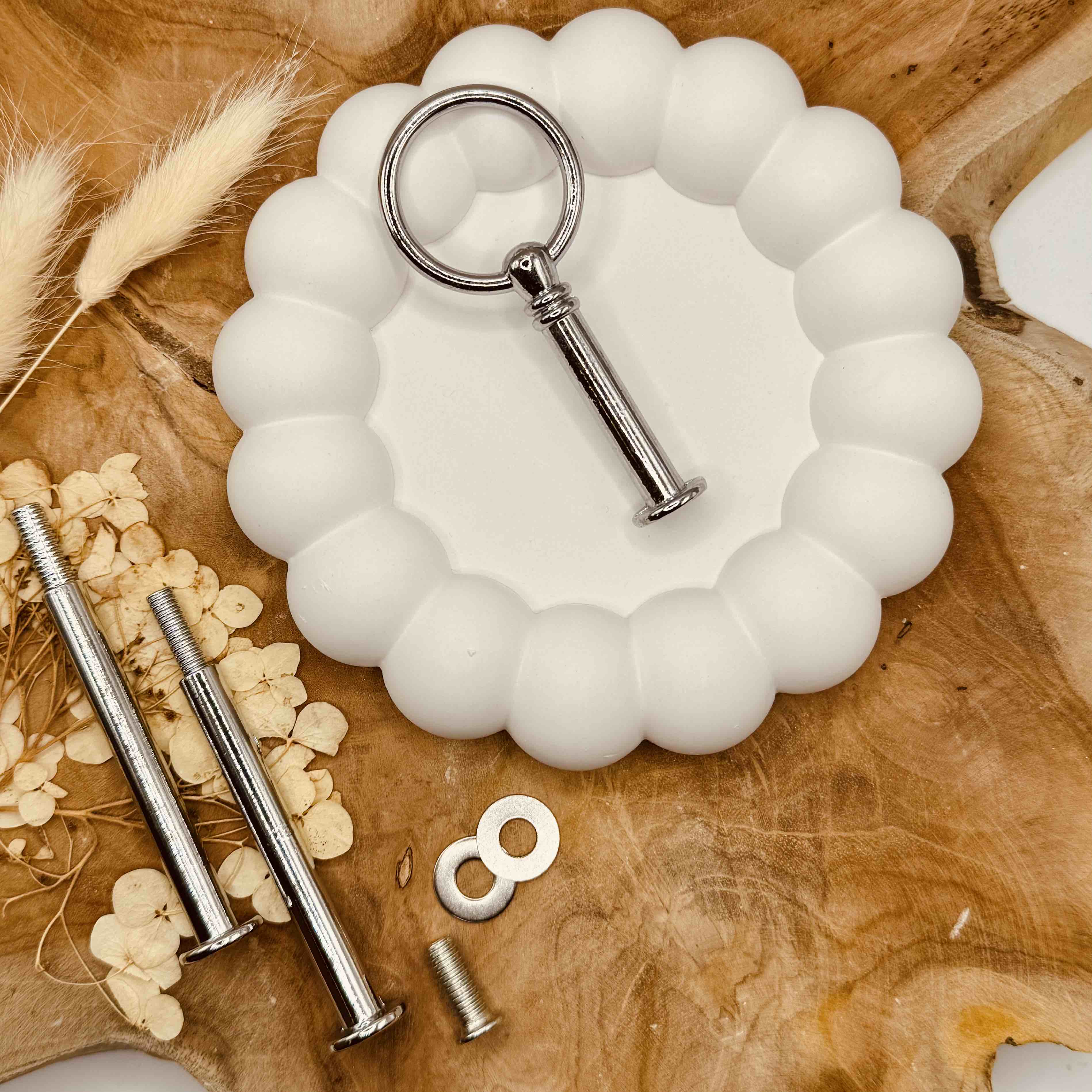 Silberne Etagerenstange “The Mini Ring” mit minimalistischem Ring-Design
