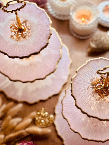 Romantic resin cake stand in pink with gold