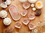 Ideal für DIY-Schmuckschalen aus Resin  – diese getrockneten Blumen sind perfekt für Anhänger, Ringe oder Ohrringe und sorgen für ein natürliches, florales Design.