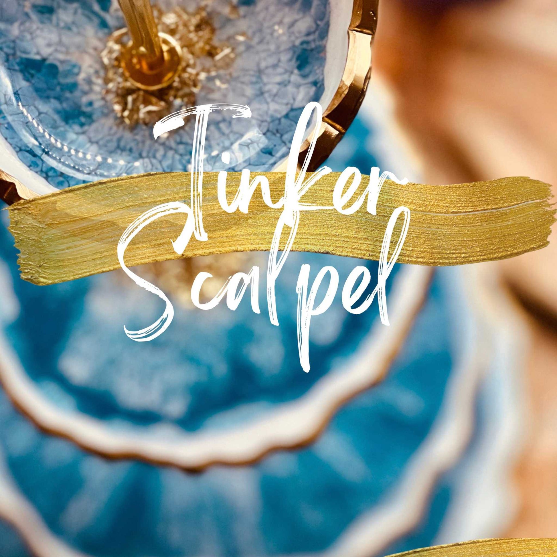 Resin Art Onlinekurs cover with blue and gold tray artwork.