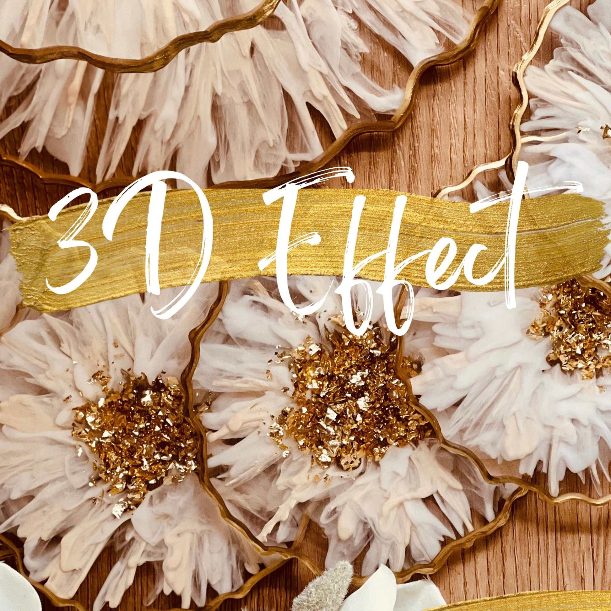 Close-up of a 3D resin art piece with gold flakes and petal-like structures showcasing the effect taught in the Resin Art Onlinekurs.