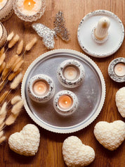 Handcrafted glittering Gießkeramik tealight holders, candle holders, and tray set.6 Teiliges Glitzerset Giesskeramik Weisse Deko elegant