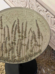 Epoxidharz Couchtisch mit Lavendel und Silbersteinen – 33x43 cm