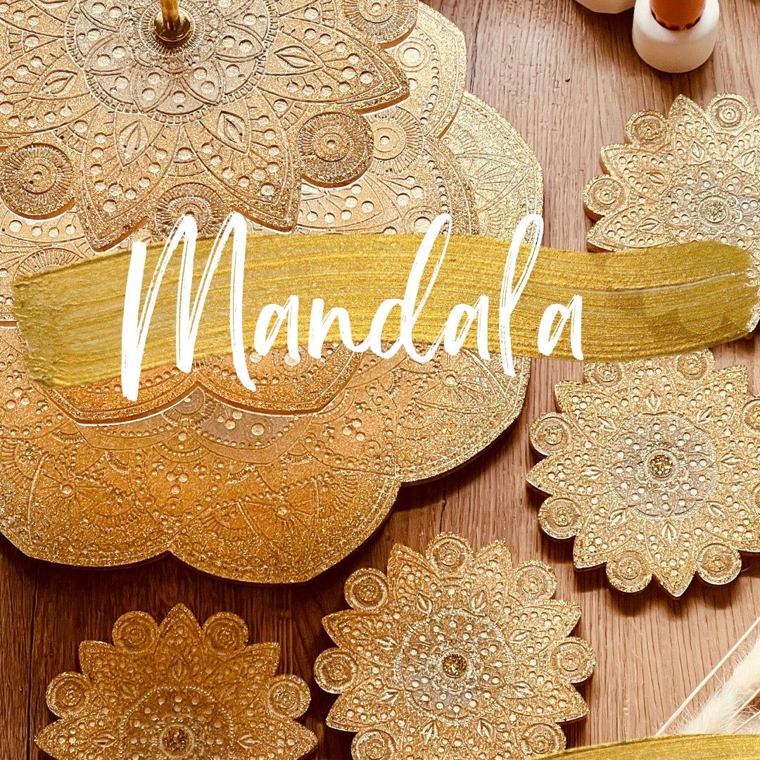Resin Art Onlinekurs Mandala techniques with decorative patterns.