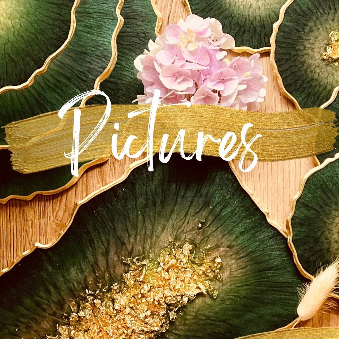Resin art with floral and gold accents for online course promotion.