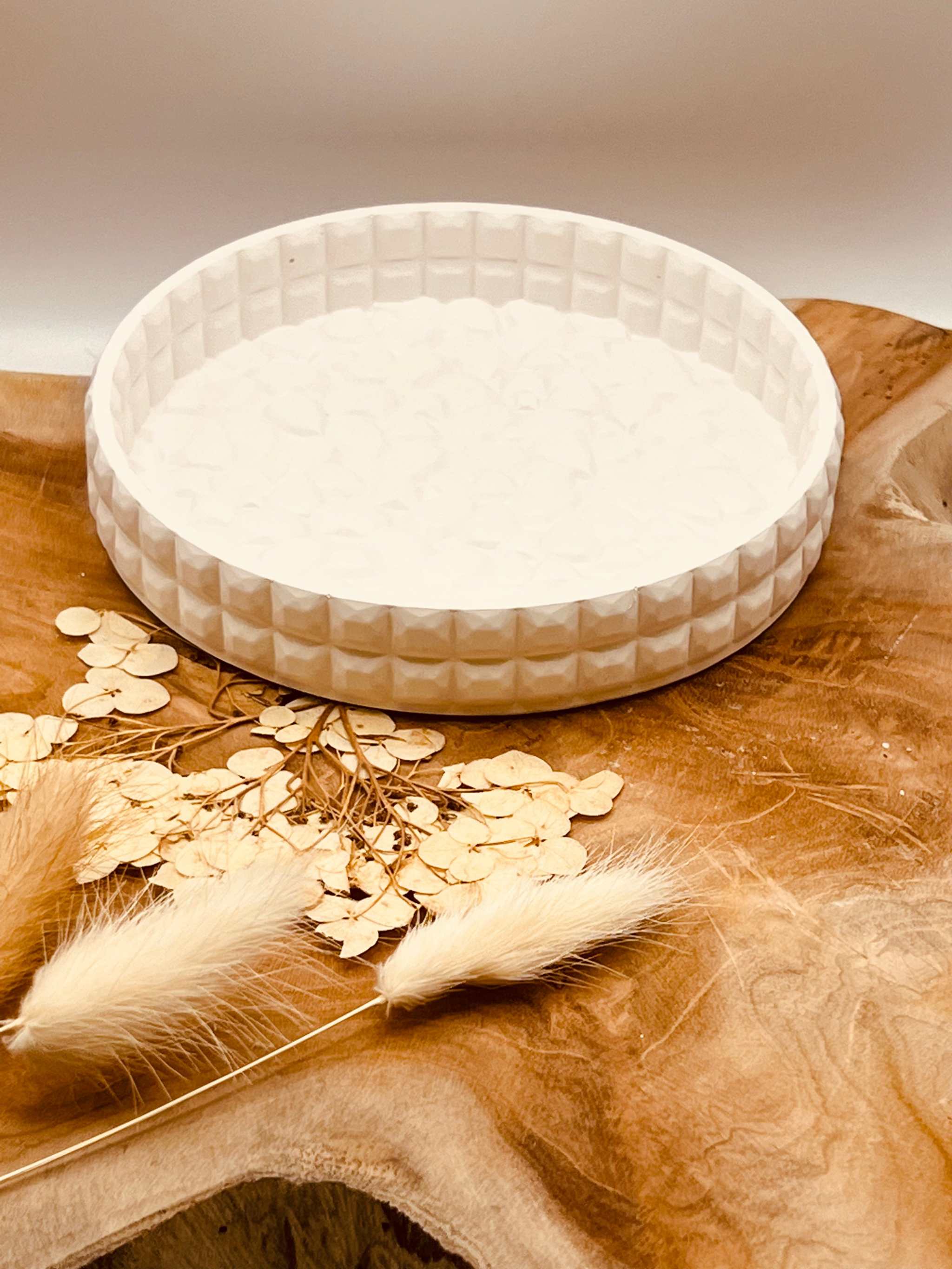 Gießkeramik Tablett  aus hochwertiger Keramik, perfekt für moderne Wohnkultur