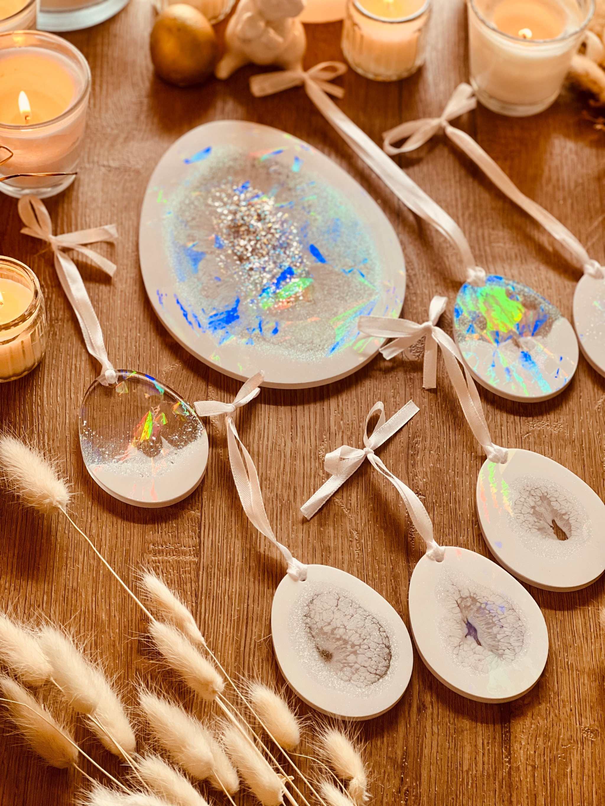 6 Ostereier aus Resin mit schimmerndem Silberfinish und holographischem Effekt – perfekte Oster Deko für moderne Wohnräume.