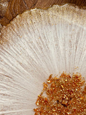 Weißes handgemachtes Resin-Tablett mit goldenen Details und Glitzereffekt, ca. 25 cm Durchmesser