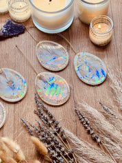Set aus 6 Ostereiern aus Resin mit schimmernder Goldveredelung und holographischem Effekt – luxuriöse Oster Deko für dein Zuhause.
