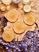 4 Untersetzer aus Resin in Beige mit Gold