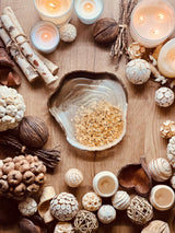 Schale aus Resin in Braun mit Gold