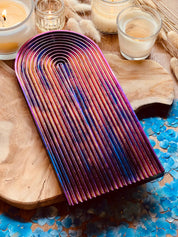 buntes Rainbow Tablett aus handgemachtem Resin mit Regenbogen und Chameleon Farben, ca. 32x15cm