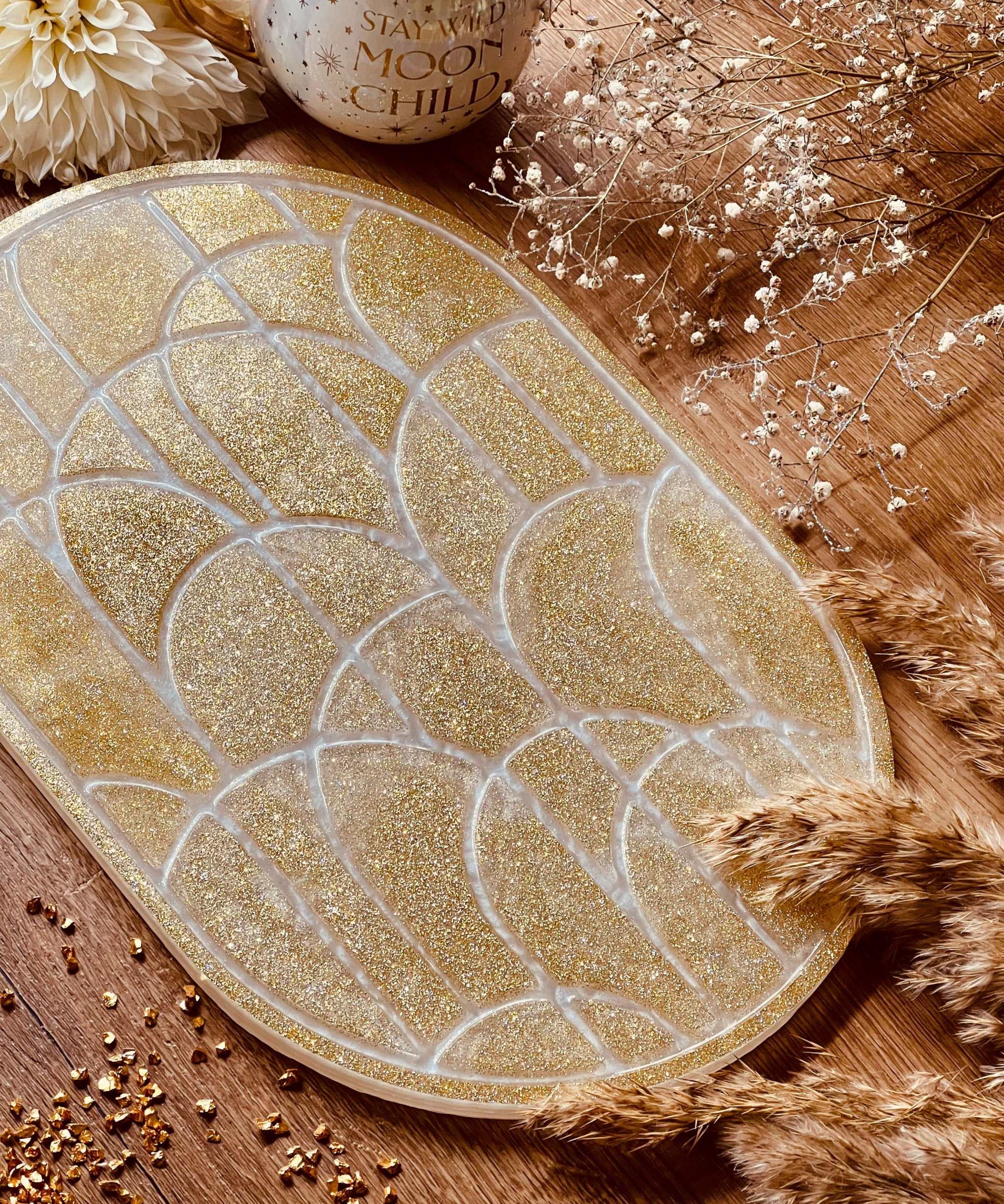 Handgemachtes Tablett aus Resin in Gold und Weiß mit Glitzereffekt, ca. 38x26cm, dekoratives Unikat