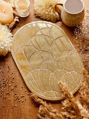 Handgemachtes Tablett aus Resin in Gold und Weiß mit Glitzer, dekorativ und einzigartig, ca. 38x26 cm groß
