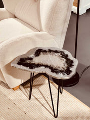 Moderner Epoxidharz Couchtisch in Silberglitzer-Optik mit schwarzen Akzenten – ideales Wohnaccessoire für stilvolle Einrichtungsliebhaber